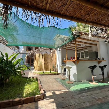 Bed and Breakfast Casa Maracuya Máncora Exterior foto